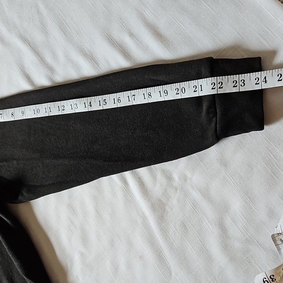 Pink Victoria's secret black pullover crop hoodie size medium - Picture 11 of 13